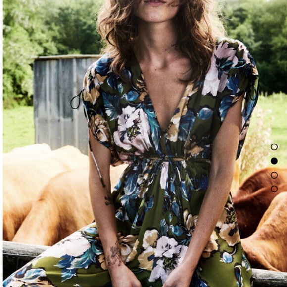 Zara Satin Floral Jumpsuit (Large) - Picture 5 of 6